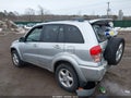 Photo 3 of 16 — 2002 Toyota RAV4