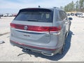 Photo 4 of 21 — 2025 Volkswagen Atlas
