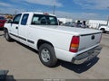 2000 Chevrolet Silverado 1500 — photo 3 of 11 | VIN 1GCEC19V5YZ150582