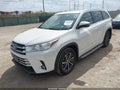 Photo 2 of 16 — 2017 Toyota Highlander