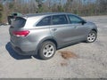 2016 Kia Sorento — photo 4 of 11 | VIN 5XYPG4A33GG116274