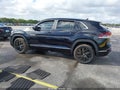 2024 Volkswagen Atlas Cross Sport — photo 14 of 16 | VIN 1V2AE2CAXRC232556