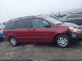 Photo 13 of 16 — 2010 Toyota Sienna