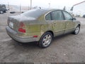 Photo 4 of 16 — 2003 Volkswagen Passat