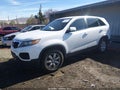 2011 Kia Sorento — photo 2 of 11 | VIN 5XYKTCA13BG178703