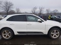 Photo 13 of 16 — 2018 Porsche Macan
