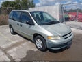 2000 Dodge Caravan — photo 1 of 11 | VIN 2B4FP25B0YR870664