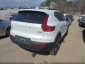 Photo 4 of 16 — 2024 Volvo XC40