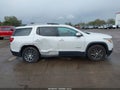2017 GMC Acadia — photo 13 of 16 | VIN 1GKKNMLSXHZ306052