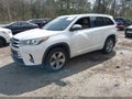 Photo 2 of 11 — 2017 Toyota Highlander
