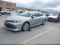 2018 Toyota Camry Hybrid — photo 2 of 16 | VIN 4T1B21HK8JU502341