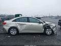 Photo 13 of 18 — 2014 Chevrolet Cruze