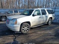 Photo 2 of 16 — 2009 GMC Yukon XL