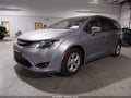 2018 Chrysler Pacifica — photo 2 of 17 | VIN 2C4RC1H79JR332967
