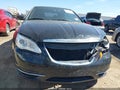 Photo 11 of 15 — 2011 Chrysler 200