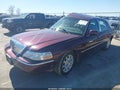 2007 Lincoln Town Car — photo 2 of 16 | VIN 1LNHM82V97Y619394