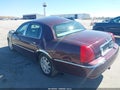 Photo 3 of 16 — 2007 Lincoln Town Car