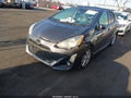 2017 Toyota Prius C — photo 2 of 17 | VIN JTDKDTB33H1591789