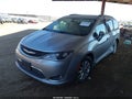 2017 Chrysler Pacifica — photo 2 of 16 | VIN 2C4RC1BG5HR532635