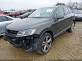 2017 Volkswagen Touareg — photo 2 of 17 | VIN WVGGF7BP7HD005888