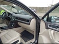 2017 Volkswagen Touareg — photo 5 of 17 | VIN WVGGF7BP7HD005888
