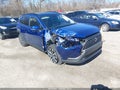 2022 Toyota Corolla Cross — photo 1 of 18 | VIN 7MUDAAAG2NV028828