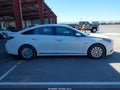 2016 Hyundai Sonata Hybrid — photo 15 of 18 | VIN KMHE24L14GA037564