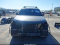 Photo 13 of 17 — 2017 Land Rover Discovery