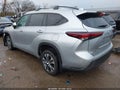 Photo 3 of 17 — 2024 Toyota Highlander Hybrid