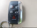 Photo 11 of 18 — 2016 Land Rover LR4