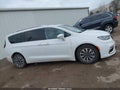 Photo 12 of 18 — 2021 Chrysler Pacifica