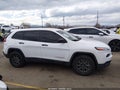 Photo 14 of 17 — 2017 Jeep Cherokee