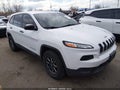 Photo 1 of 17 — 2017 Jeep Cherokee