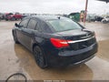 Photo 3 of 14 — 2011 Chrysler 200