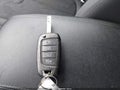 2019 Hyundai Santa Fe — photo 11 of 17 | VIN 5NMS23AD1KH086038