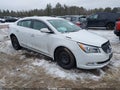 2015 Buick LaCrosse — photo 1 of 17 | VIN 1G4GB5G3XFF204165