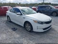 2017 Kia Optima — photo 1 of 11 | VIN 5XXGT4L38HG128290