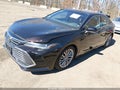 Photo 2 of 16 — 2019 Toyota Avalon