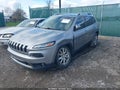 2017 Jeep Cherokee — photo 2 of 16 | VIN 1C4PJLDB7HW643429