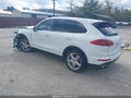 Photo 3 of 17 — 2015 Porsche Cayenne