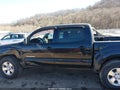 Photo 15 of 17 — 2011 Toyota Tacoma