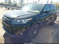 2017 Toyota Highlander — photo 2 of 16 | VIN 5TDKZRFH4HS508996