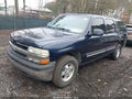 Photo 2 of 11 — 2005 Chevrolet Suburban 1500