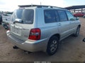 Photo 4 of 11 — 2005 Toyota Highlander