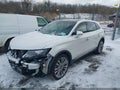 Photo 2 of 16 — 2018 Lincoln MKX