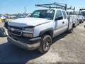 Photo 2 of 16 — 2005 Chevrolet Silverado 2500