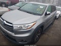 Photo 2 of 16 — 2016 Toyota Highlander