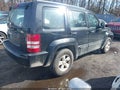 Photo 4 of 11 — 2012 Jeep Liberty