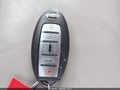 Photo 11 of 16 — 2011 Nissan Quest