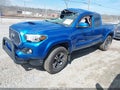 Photo 2 of 16 — 2018 Toyota Tacoma